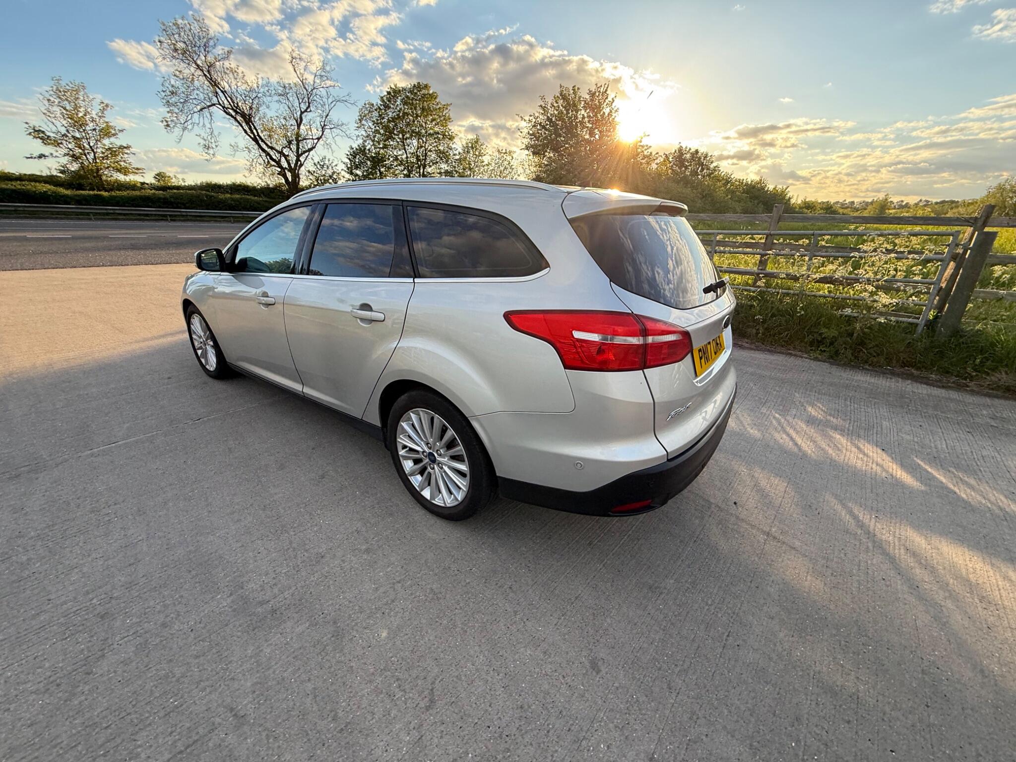 Ford Focus 1.5T EcoBoost Titanium X Euro 6 (s/s) 5dr — photo 76 of 126